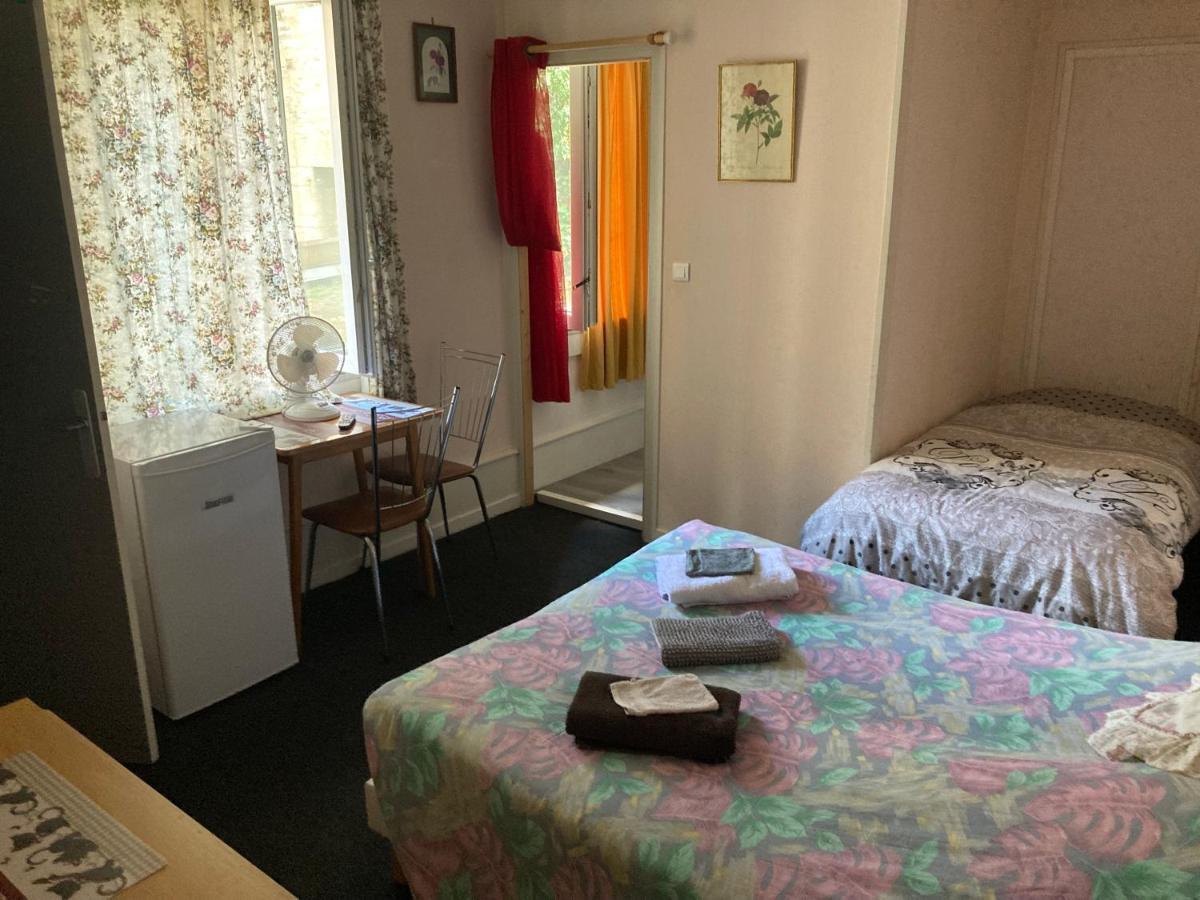 Ancien Hotel Plein De Charme โบม-เลส์-ดามส์ ภายนอก รูปภาพ